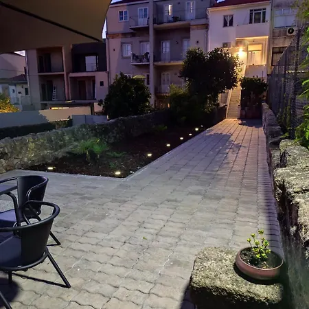 Garden Yard Appartement *