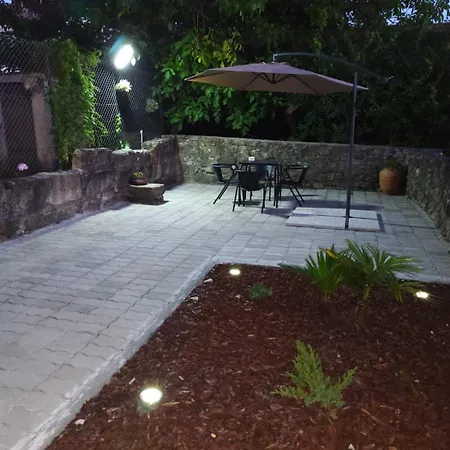 Garden Yard Apartment Porto