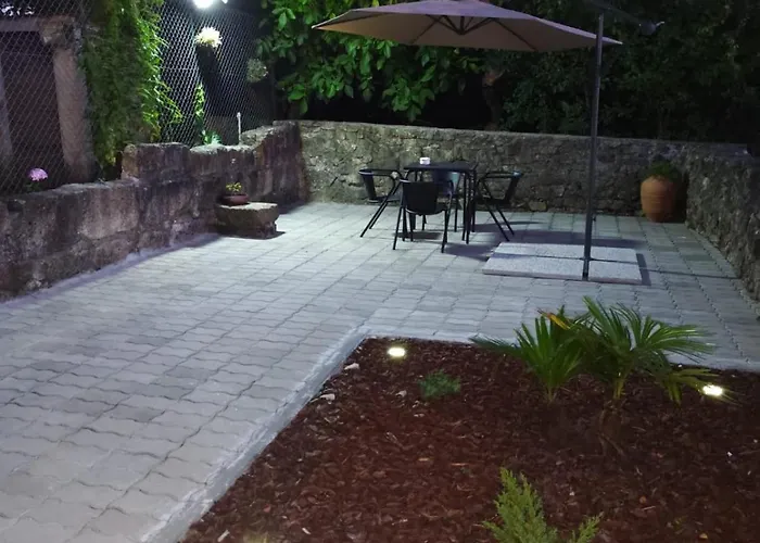 Garden Yard Apartment Porto